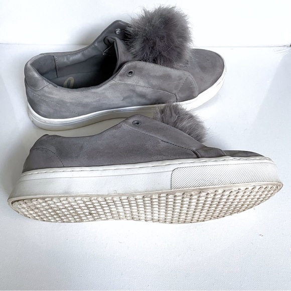Sam Edelman Slip-on Faux Fur Pompom Gray Suede Sneakers, Women 8.5 - Picture 3 of 5